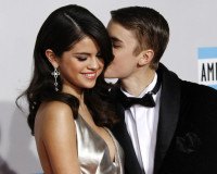 Justin Bieber schreibt Ballade für Selena Gomez