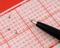 Stift auf einem Lottoschein